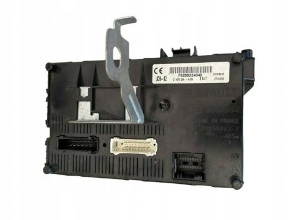 RENAULT CLIO II modul riadiaca jednotka  P8200234045