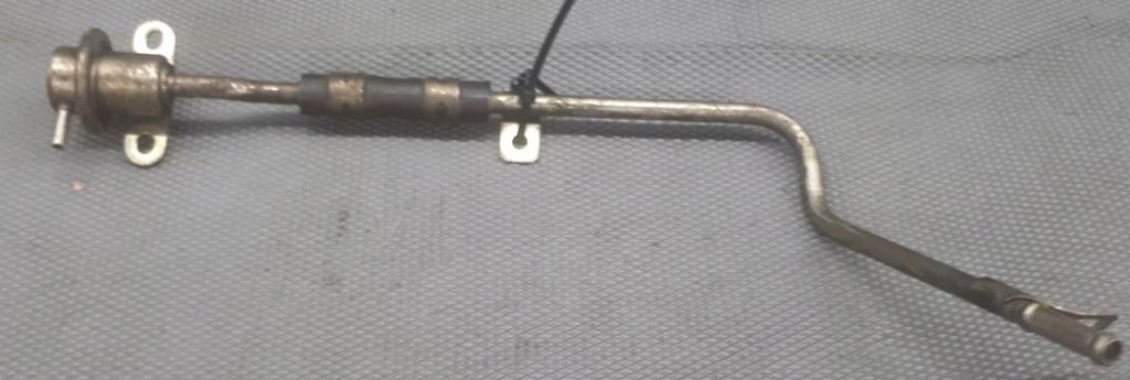 DAIHATSU FEROZA 1.6 I 16V HD-E manual 5 stupňová 4X4 70 kW 95 km Lišta vstrekovacia 2328087105