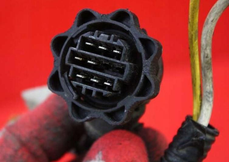 Citroen Xsara Picasso LIFT 2006 109KM 1.6B 109KM 04-10 1600 ventilátor chladiče 1331237016