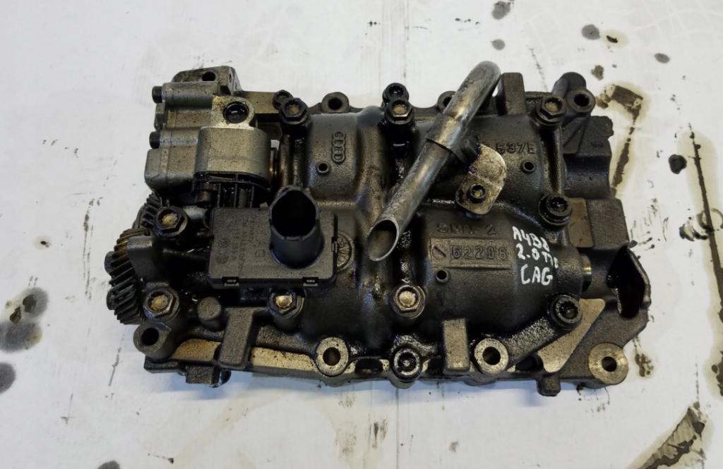 AUDI A4 B8 2.0 TDI CAG olejové čerpadlo 03G103537B