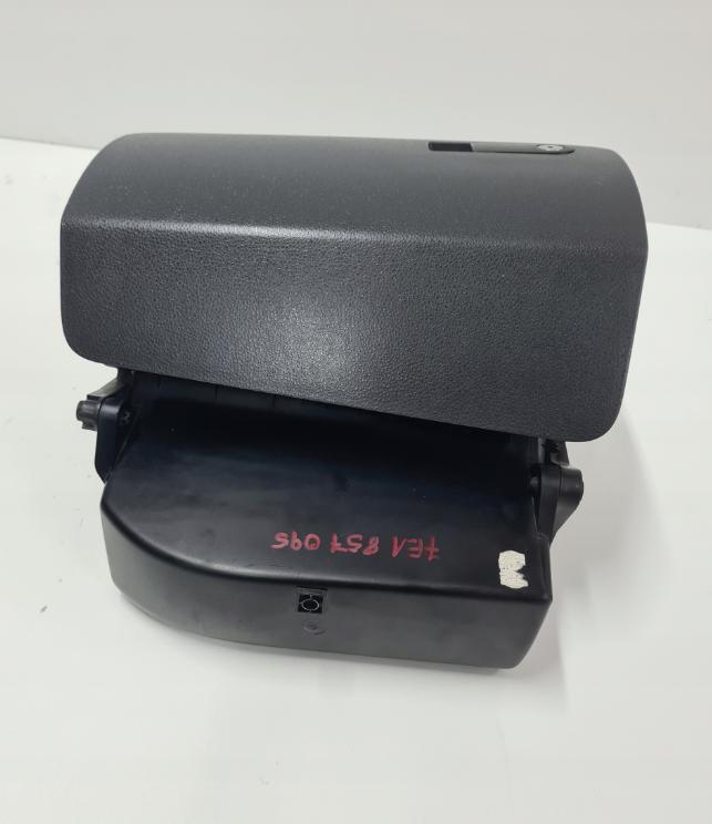 VW T5 LIFT TRANSPORTER priehradka spolujazdca, 7E1857095