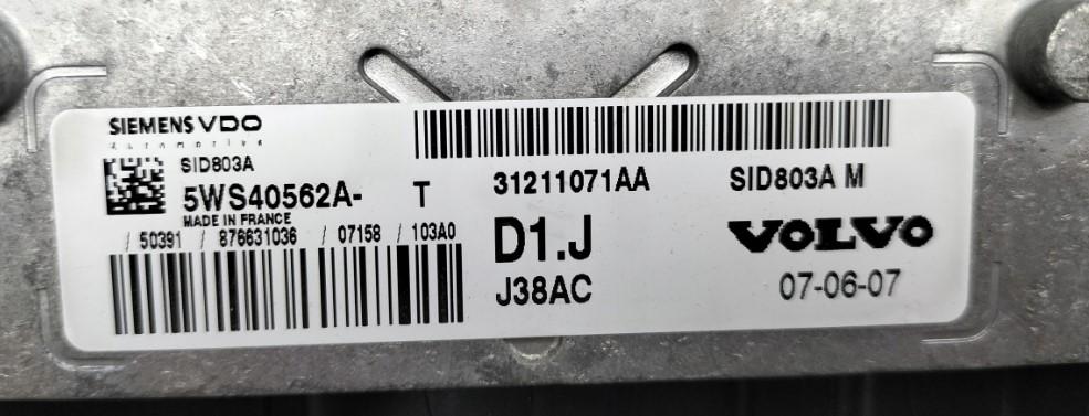VOLVO V50 (545) 2003 - 2012 2.0 D 100 kW 2004 - 2010 Rídící jednotka motora 31211071AA