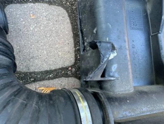 Fiat Grande Punto 05- 1.4 b Obal filtra vzduchu 51818270 (Obaly filtrov vzduchu)