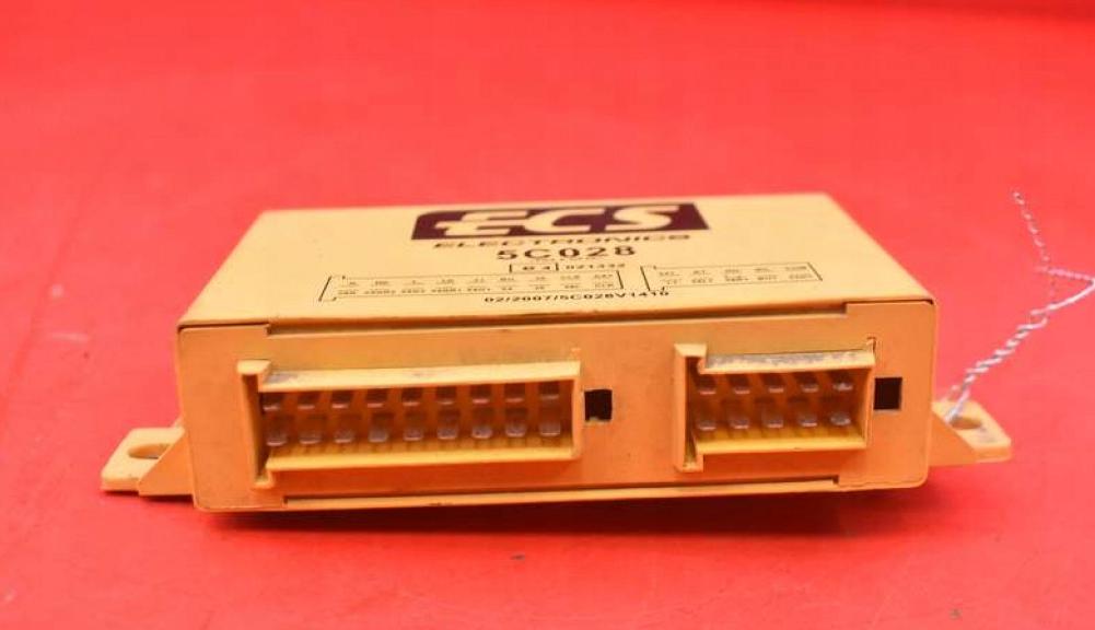 DODGE CALIBER 1.8 16V 150 HP 06-12 modul riadiaca jednotka 5C028