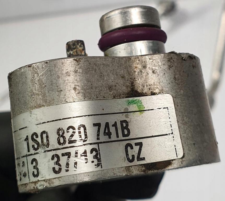 Skoda Citigo Up Mii HATCHBACK 3D 1.0B 60KM 11-19  rúrka klimatizácie 1S0820741B