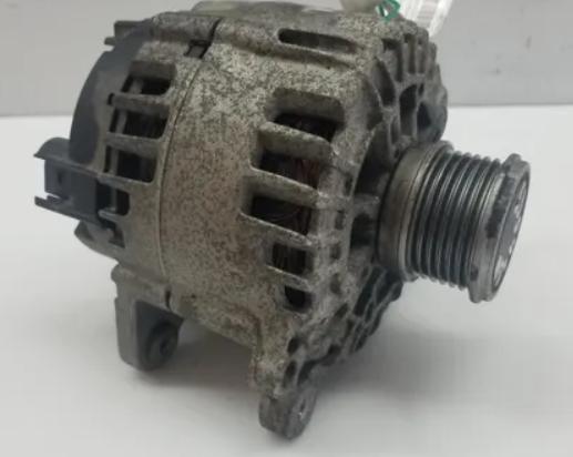 Skoda Octavia 2020 Alternator 05L903026C