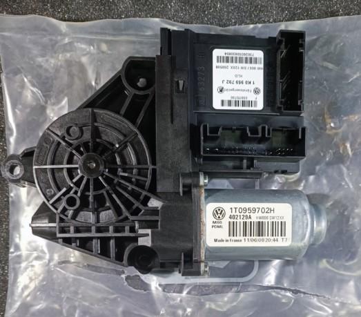 Octavia 2 Motorček okna pravy predný 1K0959792J