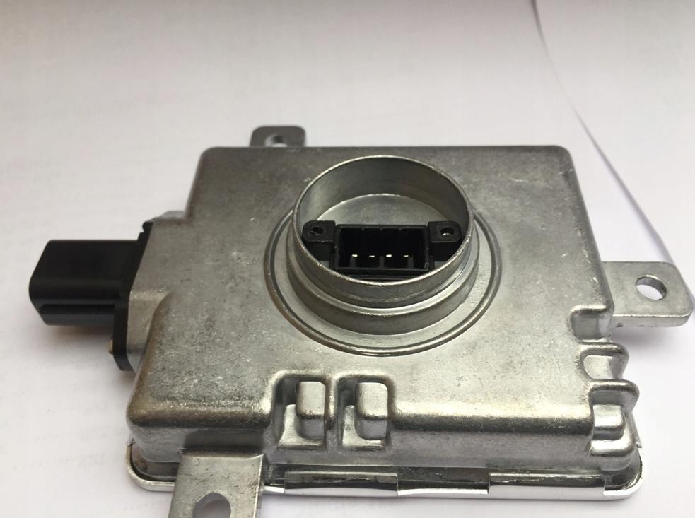 MITSUBISHI OUTLANDER II Menič XENON W3T16271