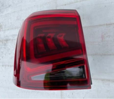 Seat Alhambra II LIFT  2010-2020 2.0 tdi  svetlo / reflektor zadné ľavé 7N5945207 (Ostatné)