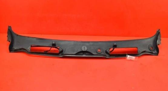  BMW E90 E91 LIFT 08-13 Torpédo, plast pod čelné okno 15677210 (Torpéda)