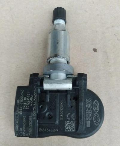 HYUNDAI/KIA snimac tlaku v pneumatikach S180052092C