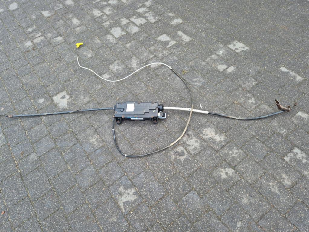 Renault Laguna II 2001-2007 1.9 dci 131 HP manual 96 kW mechanizmus elek. brzdy 8200498693