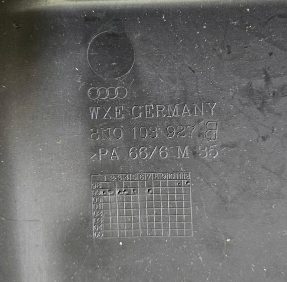AUDI TT (8N3) 1998 - 2006    ---  Kryt akumulátora 8N0103927B