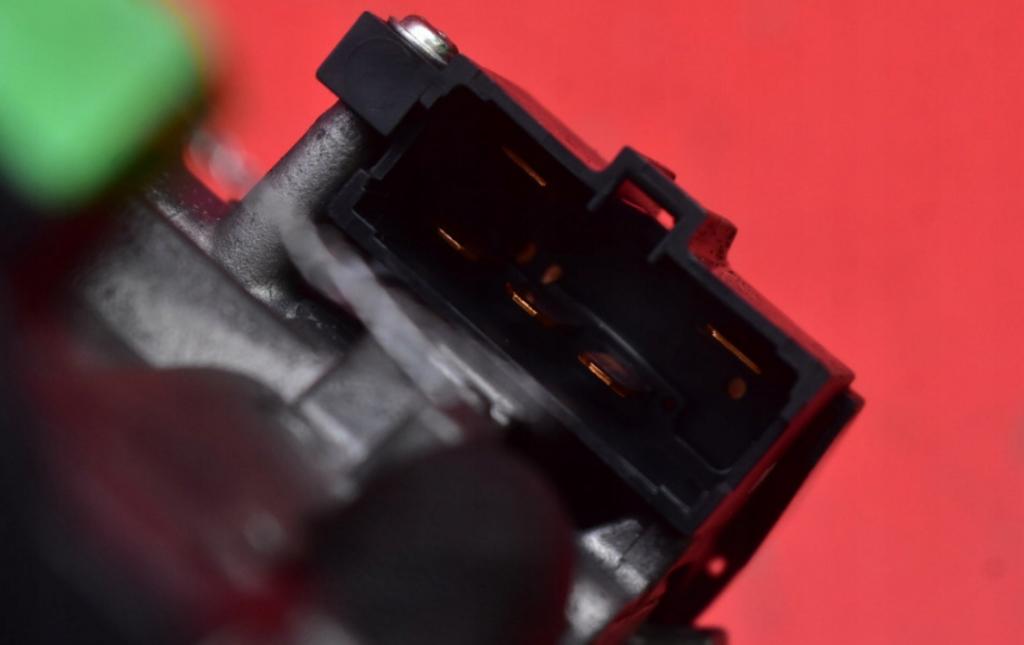 Honda City IV 2002-2008 1,4.0 8v 83 HP manual 61 kW 1339 cm3 4- Spínačka