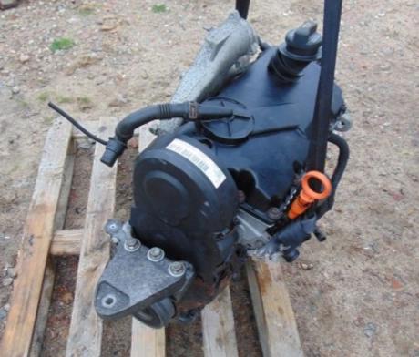 VW TRANSPORTER T5 1.9 TDI AXB HOLOMOTOR