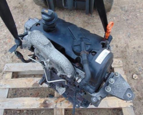 VW TRANSPORTER T5 1.9 TDI AXB HOLOMOTOR