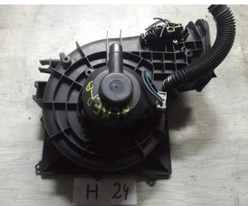 Nissan Almera N16 2000-2006  ventilátor vzduchu 27200BN920