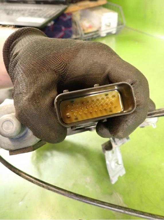 Skoda Octavia I LIFT 2001 81kW KOMBI 1.9TDI Mechanizmus okna predný ľavy 101446203