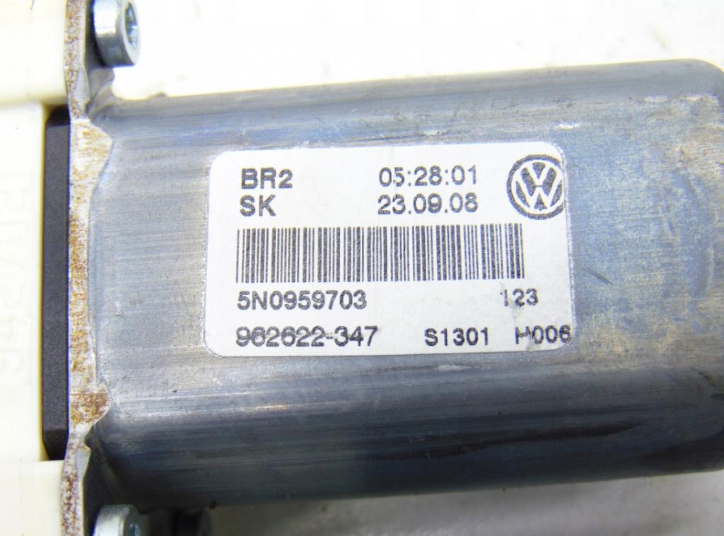 VOLKSWAGEN TIGUAN I 2008 140 kW I 1968 Motorček okna zad ľavy 1K0959794E