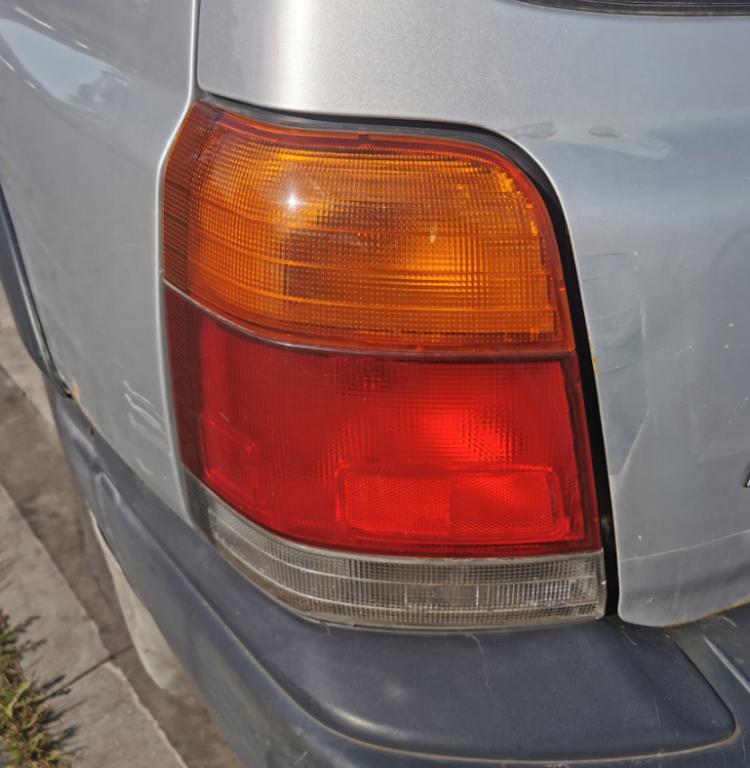 SUBARU FORESTER I 97 ĽAVÉ ZADNÉ SVETLO