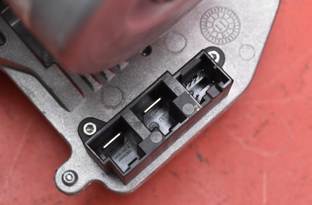 Hyundai I30 2010 Stĺpik volant x 563002L700