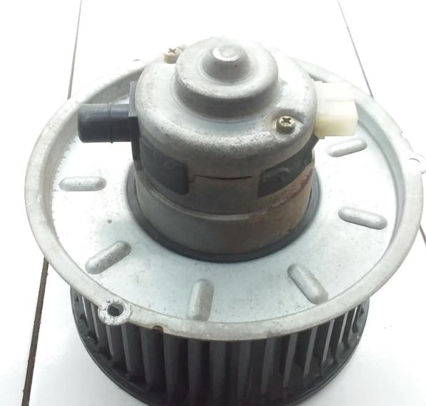 Ford Transit 2006-2013 2.2 tdci 140 HP manual 103 kW  ventilátor vzduchu YA-261E-2