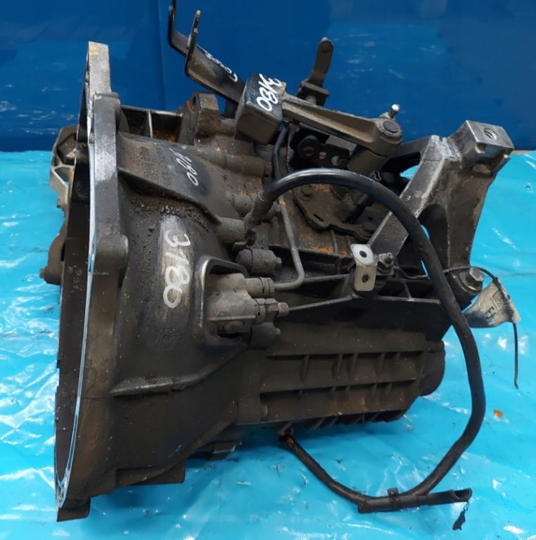 Ford Focus 2011 prevodovka Výbava: Manualna 9M5R-7002-YB