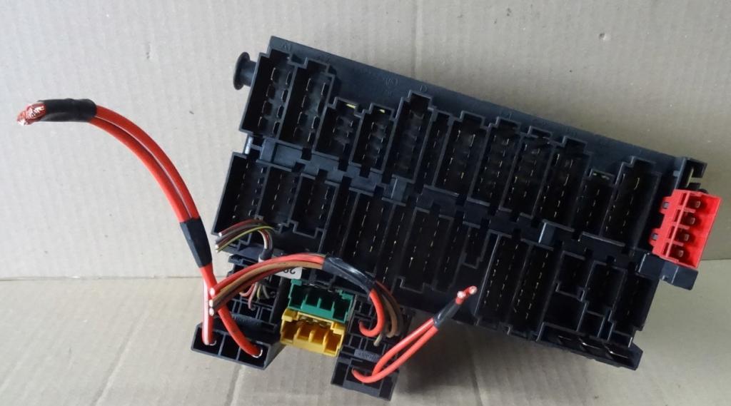 VW Skrinka poistková 357937039