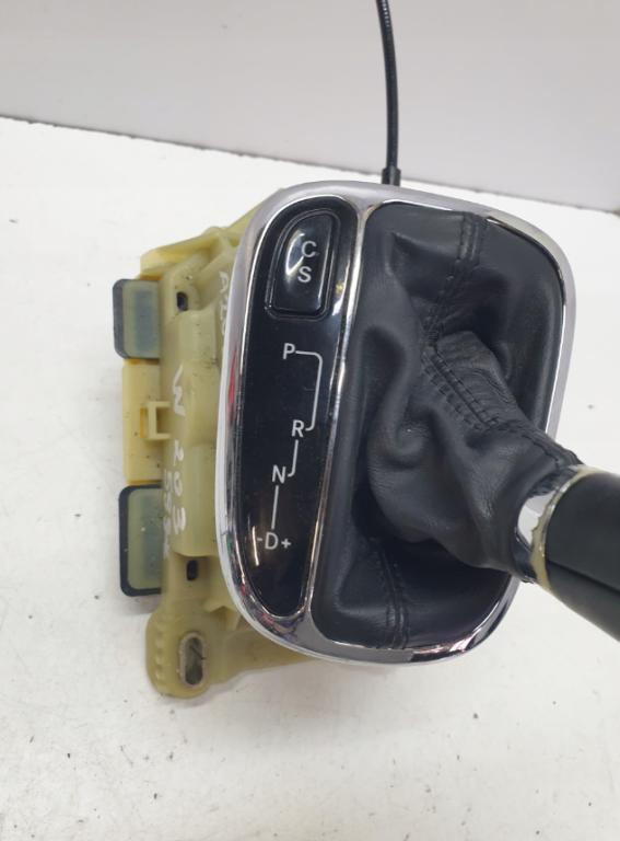 MERCEDES-BENZ W203 Kulisa 2032675524Q