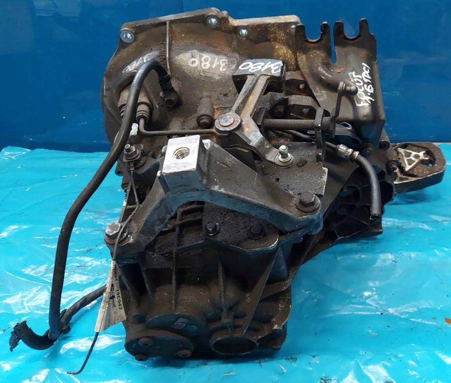 Ford Focus 2011 prevodovka Výbava: Manualna 9M5R-7002-YB