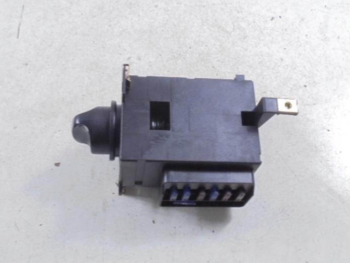 MERCEDES-BENZ KLASA A (W168) HB 2001 44,00 A 160 CDI (168.007) - OM 668.941 1689,00 prepínač svetlá 1685450104