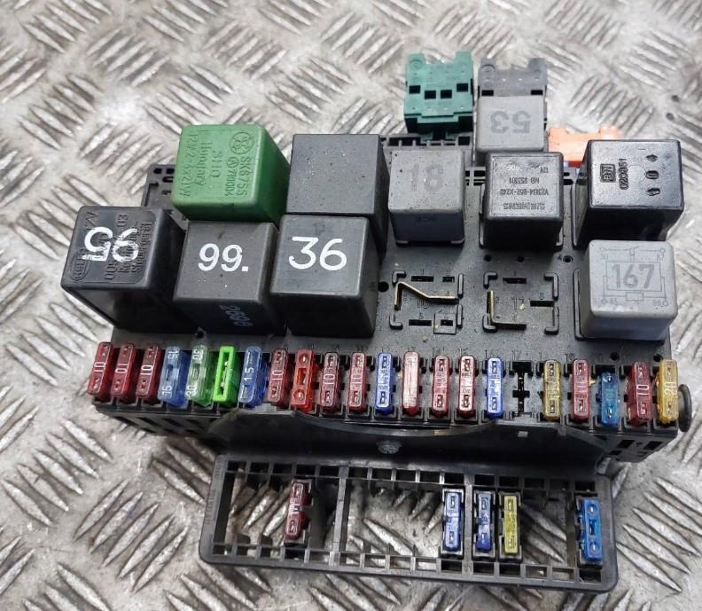 VW T4 2.4 D 1992-2000, Skrinka poistková 357937039