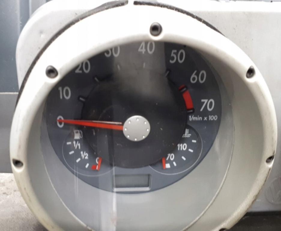 Volkswagen Polo III 6N2 FL 2000 37 kW HATCHBACK 5D 1.0B 50KM 99-01 1000 Prístrojovka 6N0920804D