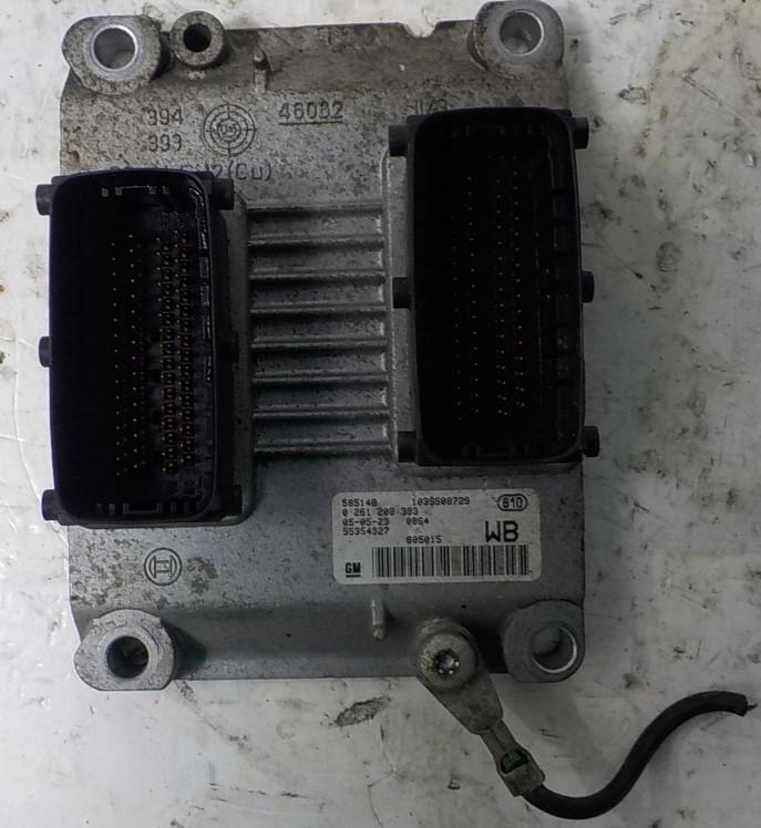 Opel Corsa C 2000-2006 1.0 12v 60 HP manual 44 kW 998 cm3 Jednotka riadiaca 0261208393