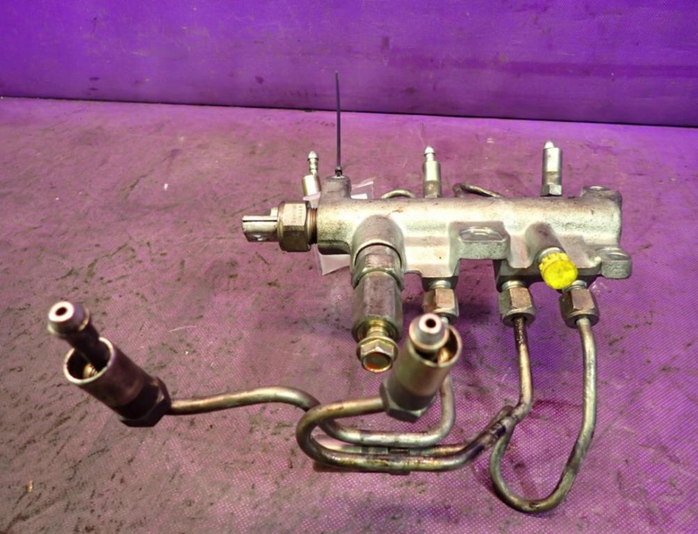 Opel Signum 3.0 cdti 177 HP manual 130 kW 2959 cm3 5- lišta vstrekovacia 499000-4441 (Vstrekovacie lišty)