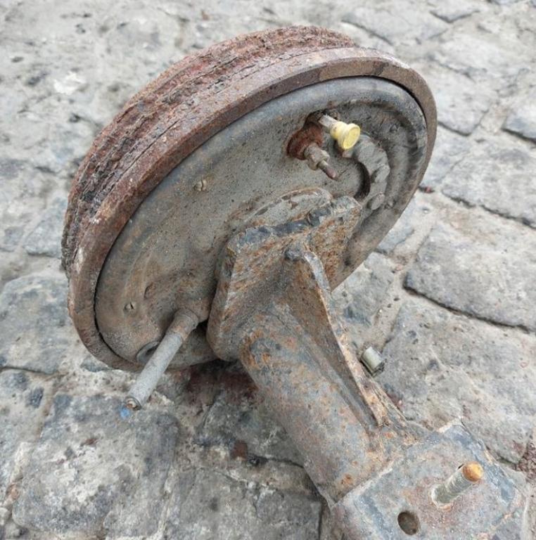 Seat Inca 1.9 SDI 64 HP manual 47 kW 1896 cm3 Zadná Výstuha