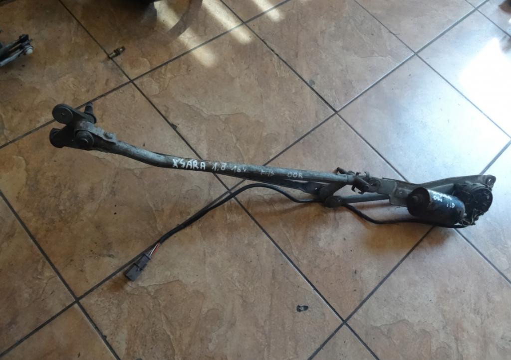 CITROEN XSARA  1,8 Mechanizmus stieračov predný 