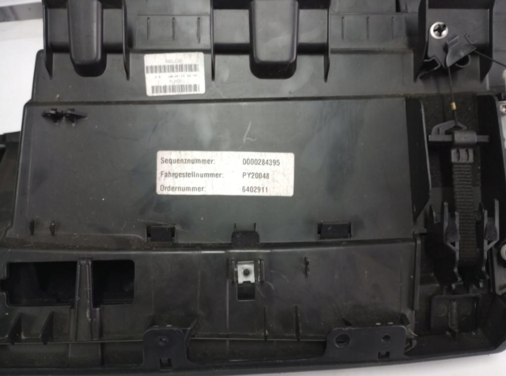 Bmw 1 e87 2004-2011 1.6 16v 116 HP manual 85 kW 1596 cm3 5- kastlík 7135696