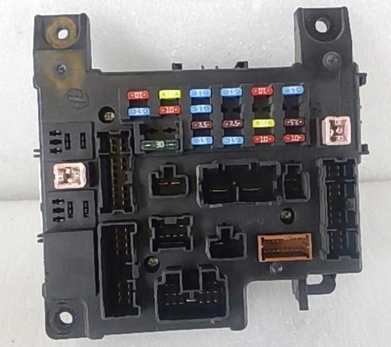 Mitsubishi Outlander II 2006-2013 2.0 DI-D 140 HP manual 103 kW 1968 cm3 Modul riadiaca jednotka 8637A322