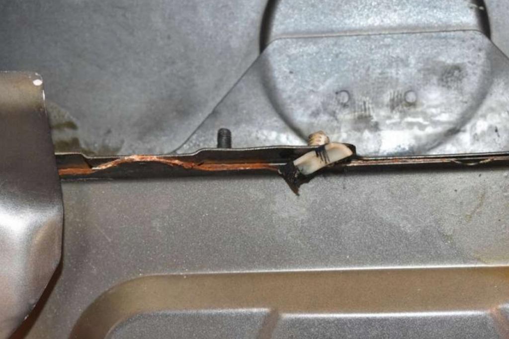 Skoda Superb I 06-08 zadný kufor