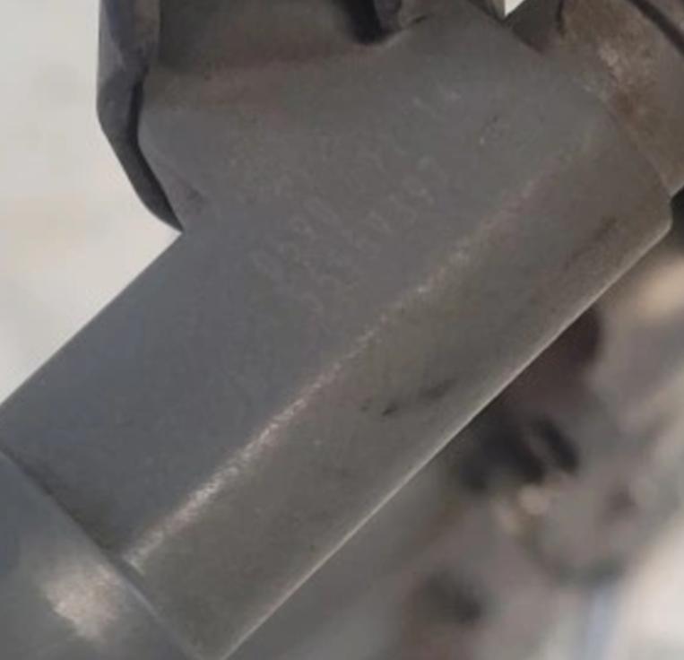 OPEL VECTRA C 2.0 T  lišta vstrekovacia 55556681 55559397   (Vstrekovacie lišty)