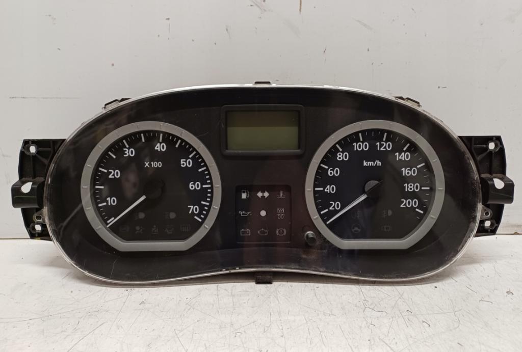 Dacia Logan I 2005-2014 1.6 87 HP manual 64 kW 1598 cm3 4- Jednotka riadiaca 8200483732