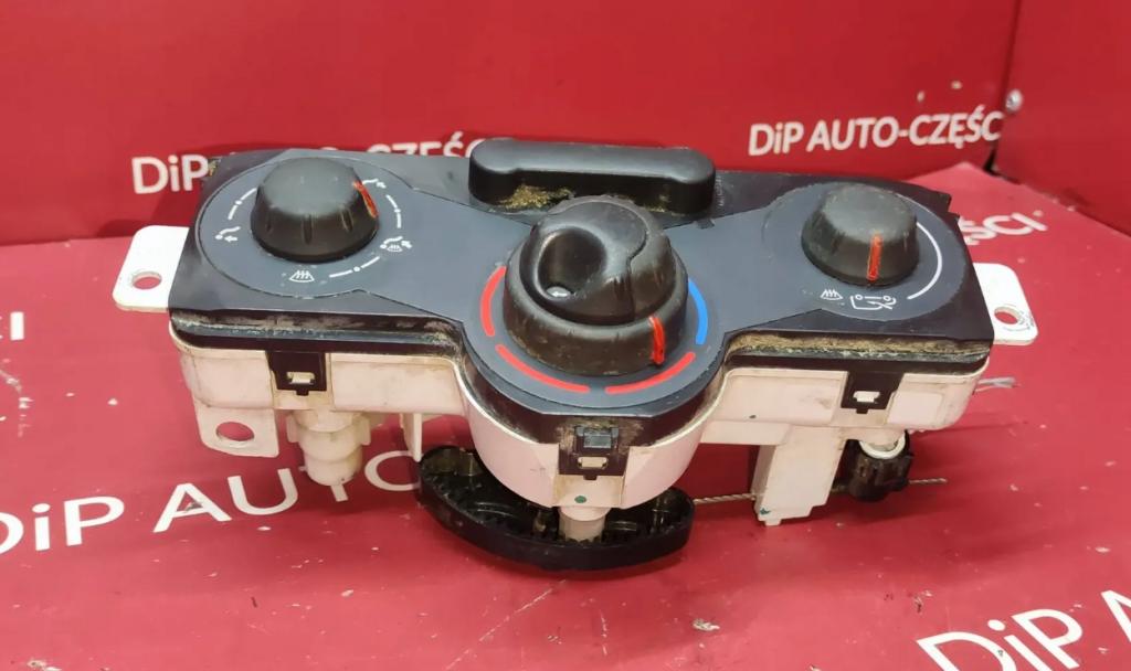 Renault Kangoo II  2009 Panel ovládania kúrenia 5F2140100