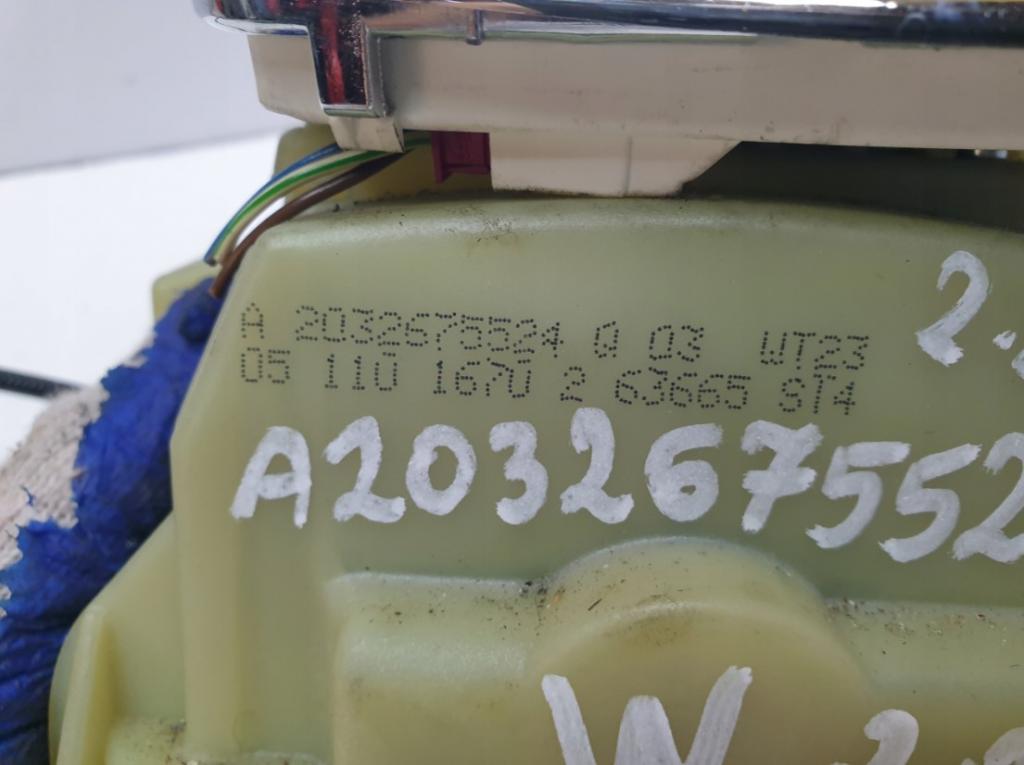 MERCEDES W203 W209 Kulisa A2032675524