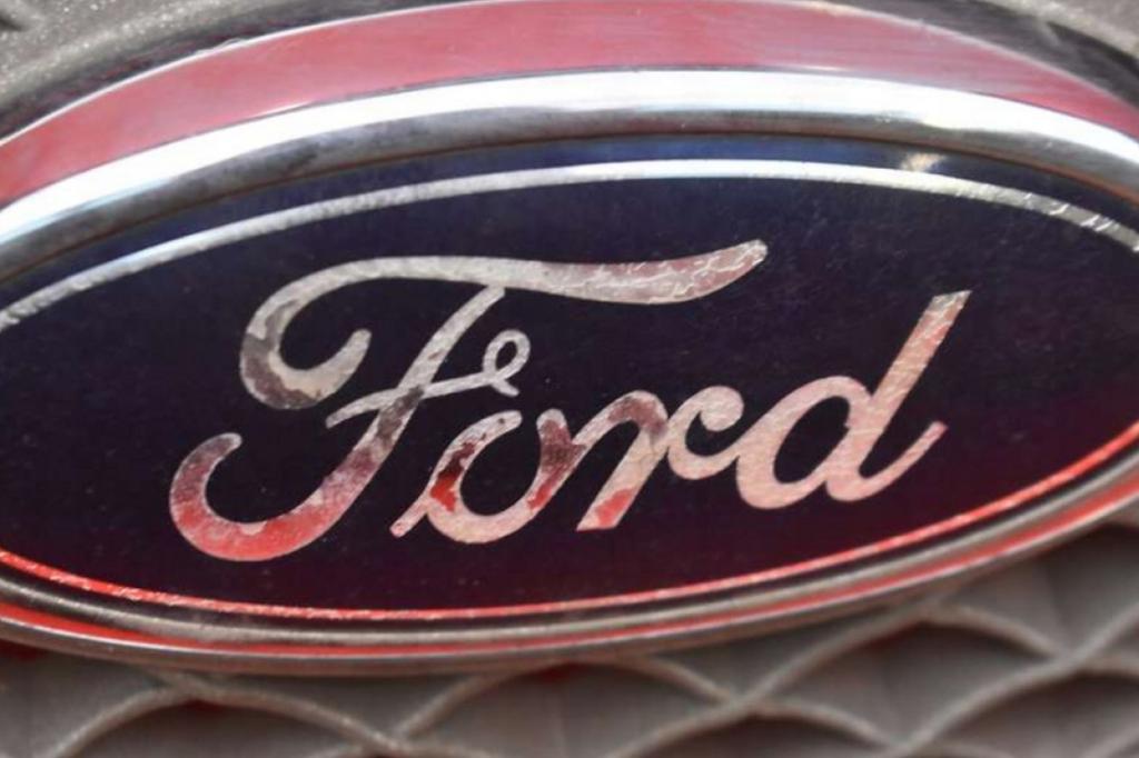 Ford Mondeo Mk3 2000-2007 2.0 tdci 131 HP manual 96 kW 1998 cm3 5- miežka 3S718A100