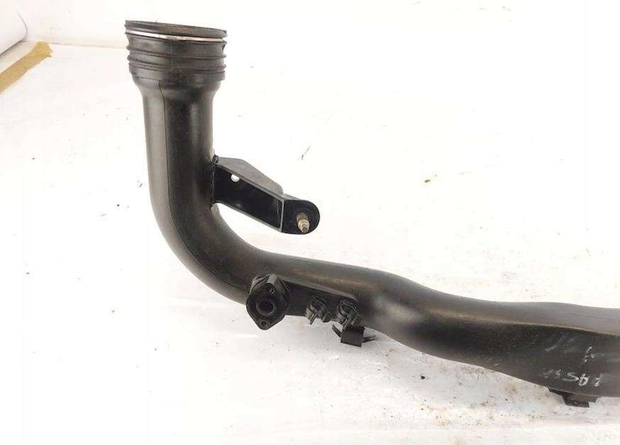 VW PASSAT B5.5 (3B3) SEDAN 2001 1896,00 Przewody chłodnic powietrza 1896,00 Rúra intercoolera turba 8E0145762