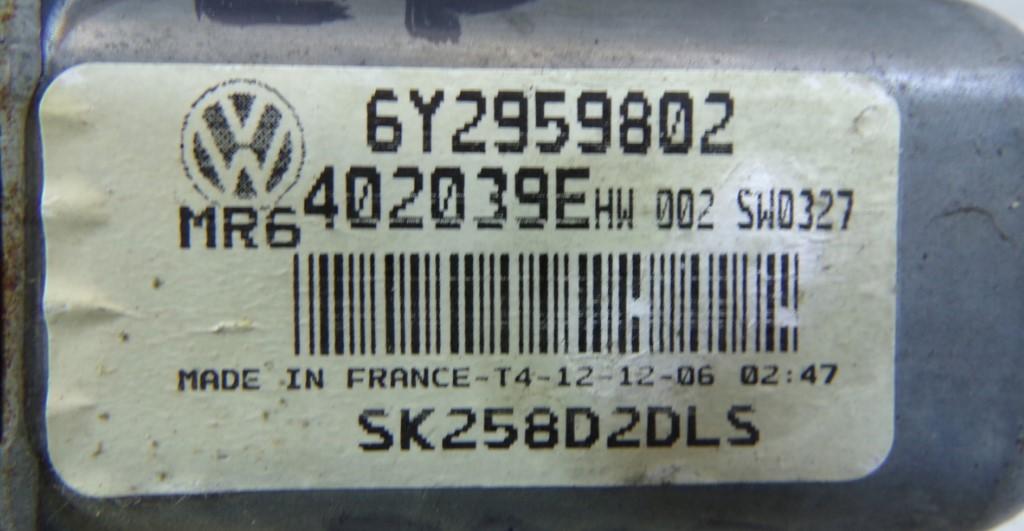 Skoda Roomster 1.4 16V 86 HP  63 kW 1400 cm3  Mechanizmus predný ľavy