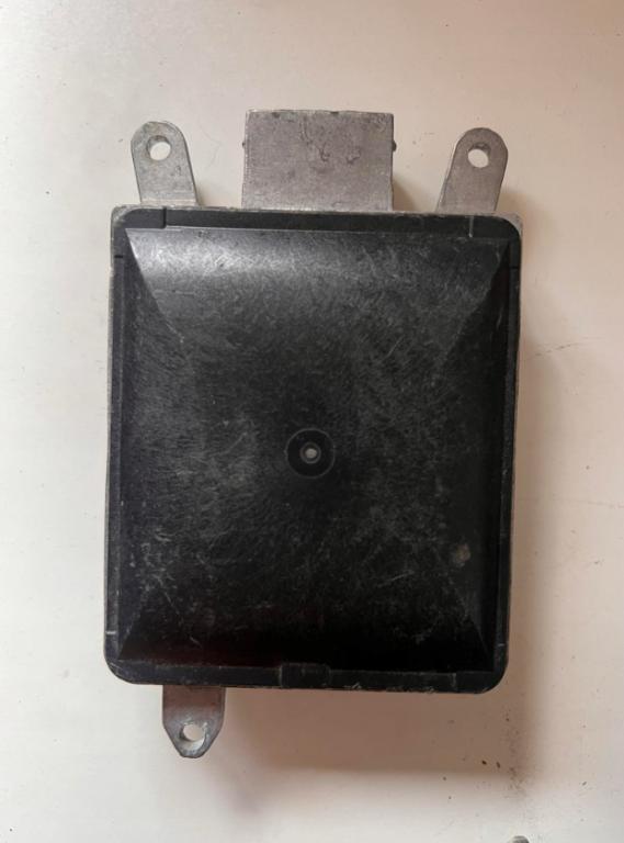 AUDI A6 C6 Avant (4F5) 2004 - 2011    2.7 TDI 140 kW [190 KM] olej napędowy 2008 - 2011  ASISTENT: PASA RADAR: 4L0910566D