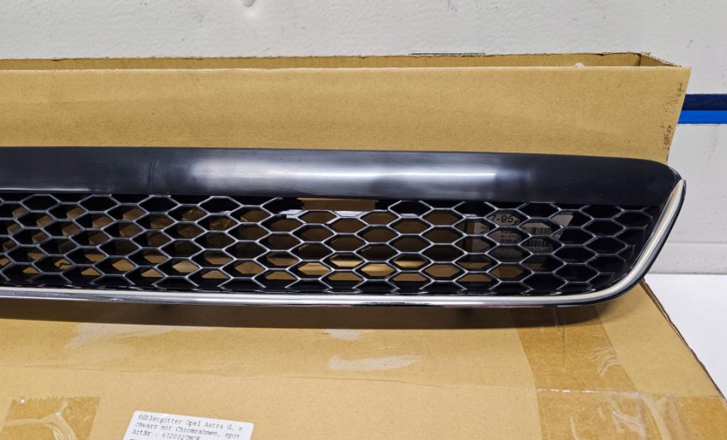 OPEL Astra G mriežka masky