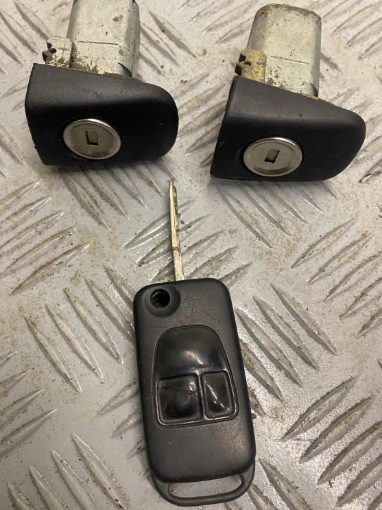 MERCEDES BENZ M W163 FL 2.7 ML 270 CDI (163.113) OM 612.963 automatic 5 stupňová 120 kW 163 km spinačka 1635459132/A1634600516/05047020